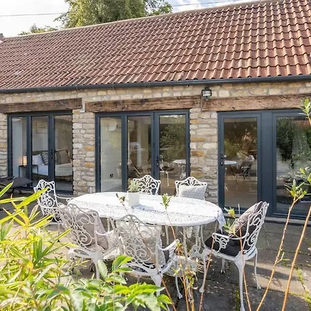 Beautiful One-Bed Countryside Retreat In Bath Apartment Exterior photo